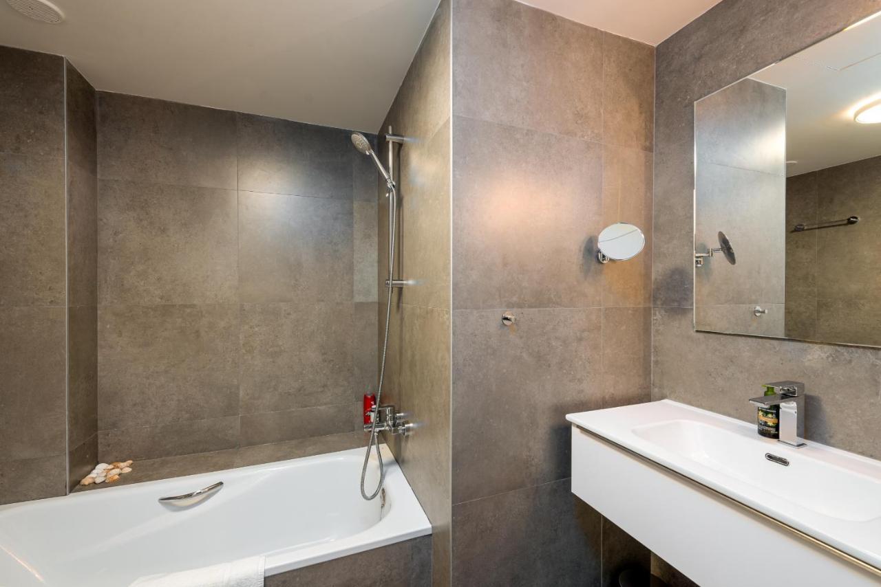 Luxurious Apartment With Sea Views Blue Suites B2-103 Manilva Luaran gambar